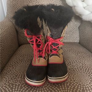 SOREL Women’s Joan Of Arctic Winter Boot